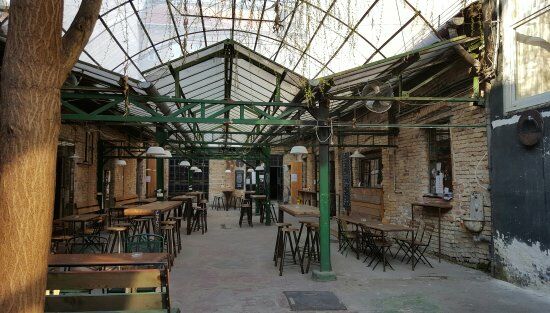 Eleszto Craft Beer Bar