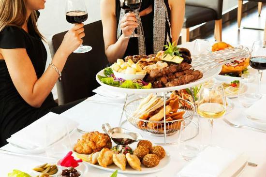 El-Phoenician Lebanese Restaurant