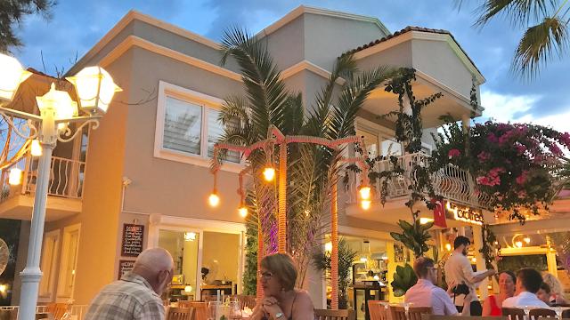 The Brothers Cafe & Restaurant