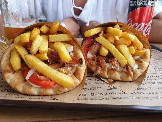 Isla Food and Coffee