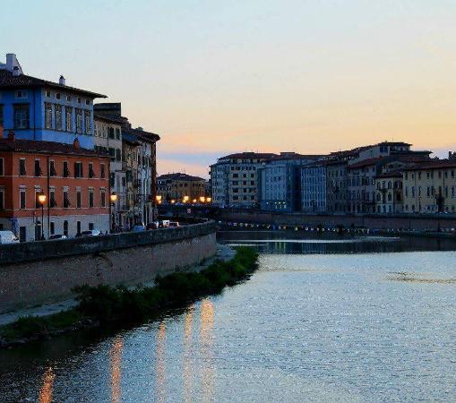 Palazzo Giuli Rosselmini Gualandi