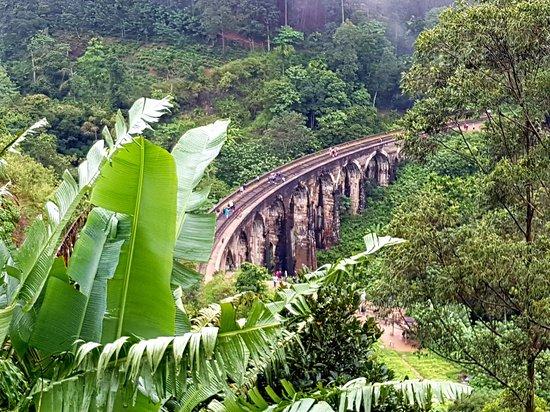 Puente de los Nueve Arcos