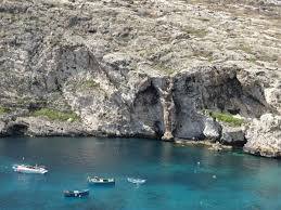 Bahía de Xlendi