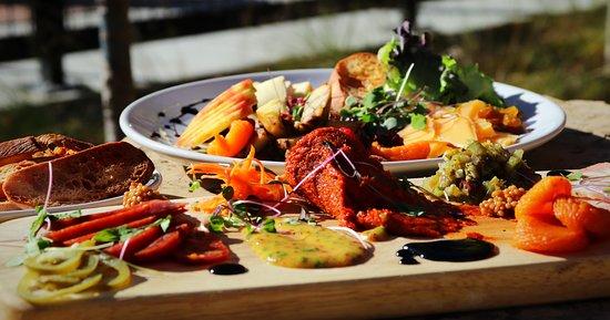 Smith & Porter Restaurant + Bar