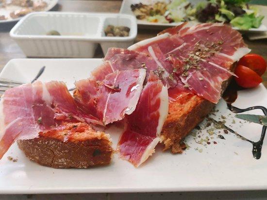 Tinto y Tapas San Pedro