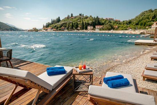 Bocasa Beach & Restaurant