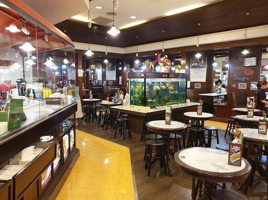 Yentafo Kruengsonge By A. Mallika