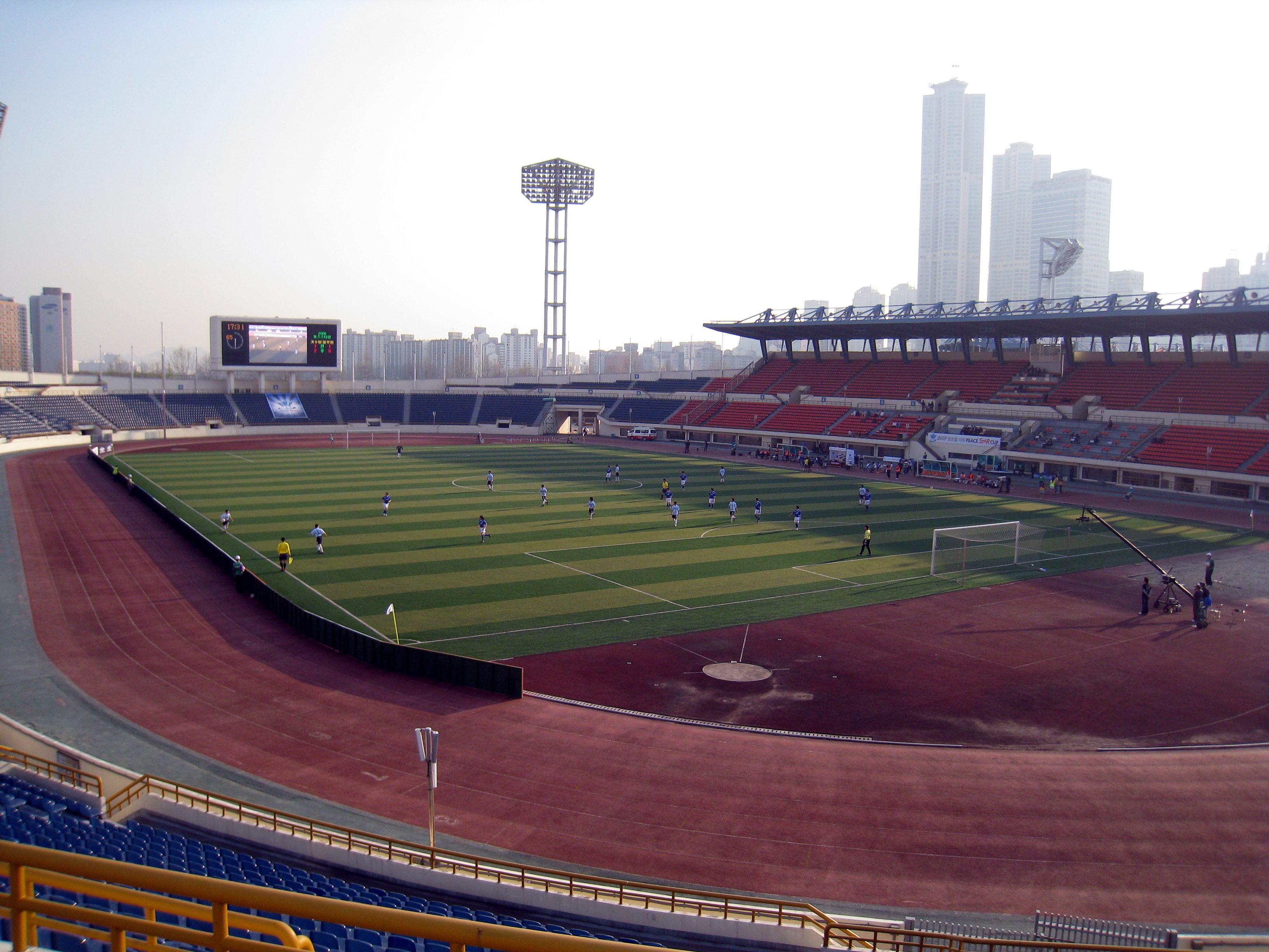 Stade de Mokdong