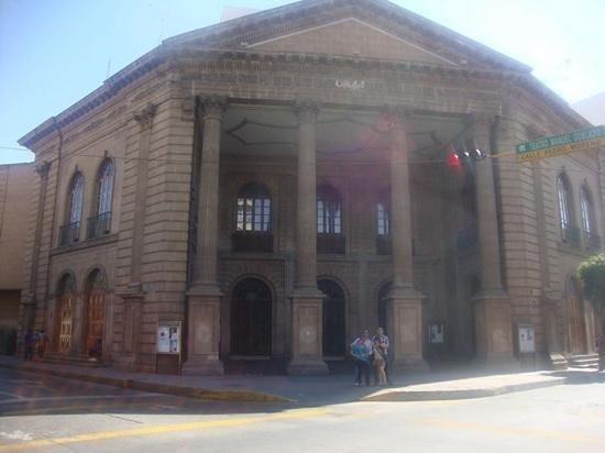 Teatro Manuel Doblado