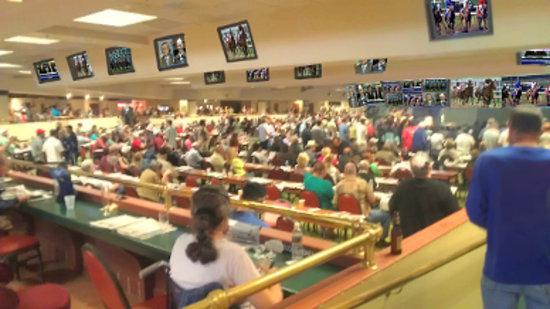 Del Mar Surfside Race Place