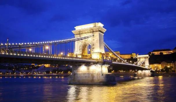 Puente de las Cadenas