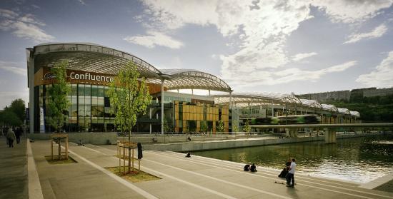 Centre commercial Lyon Confluence