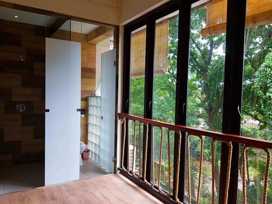 Relaxing Reflexology Massage Shiatsu