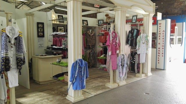 The Goods Shed Fleamarket Vlooimark