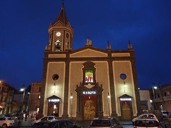 Vicino all'hotel c'è il Santuario SS.MM.Alfio Filadelfio e Cirino