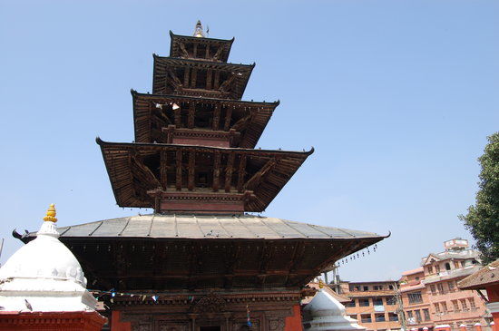 Khumbeshwar Temple