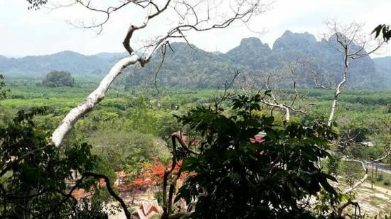 Wat Sok Tham Phanthurat Temple